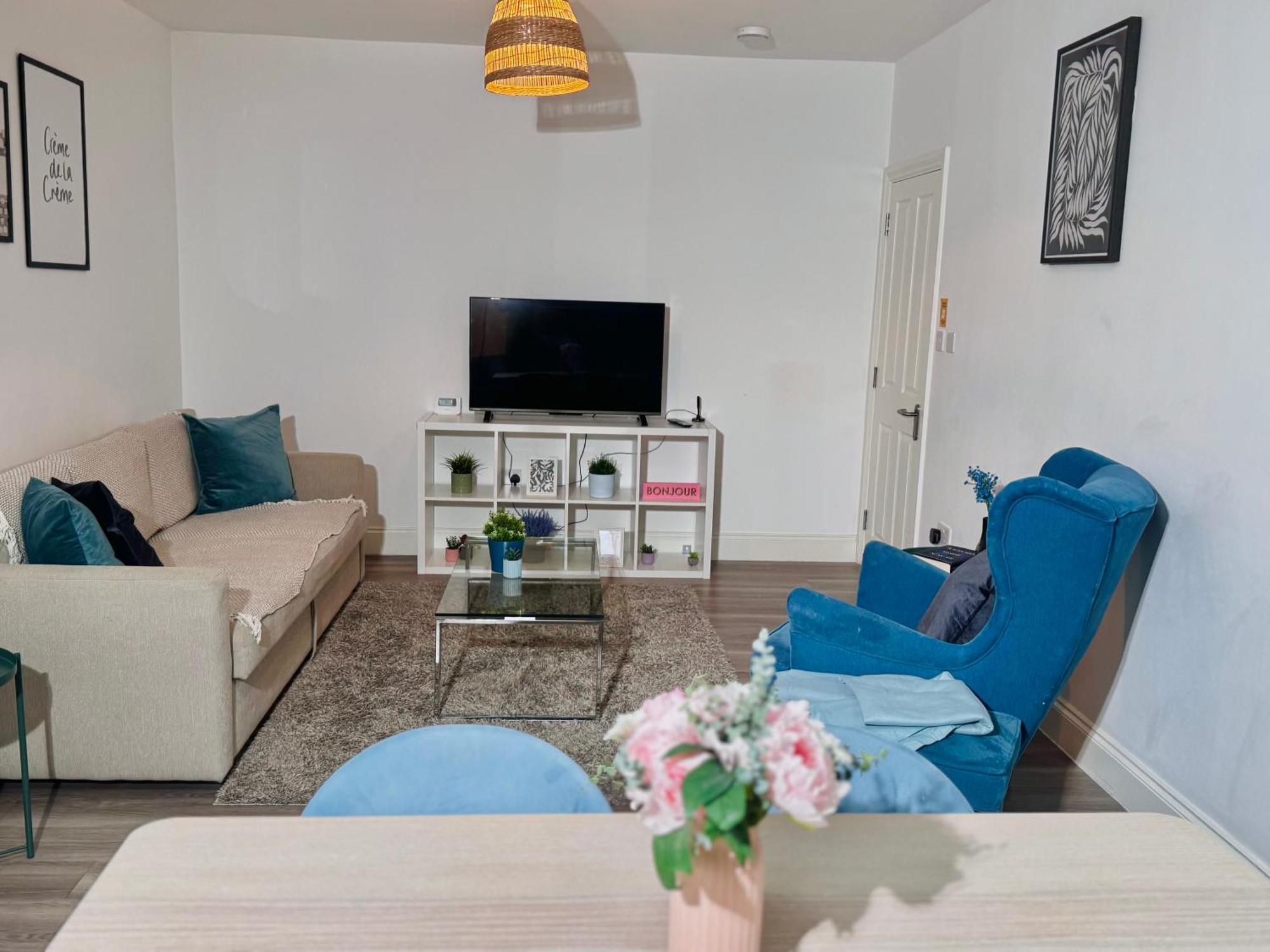 Cosy 1-Bed Flat 30Min To Central London & Parking Exterior photo